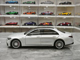 NZG Mercedes-AMG 2023 S 63 E 퍼포먼스 V223 하이테크 실버 1:18 – 수집용 다이캐스트 모델 다이캐스트
