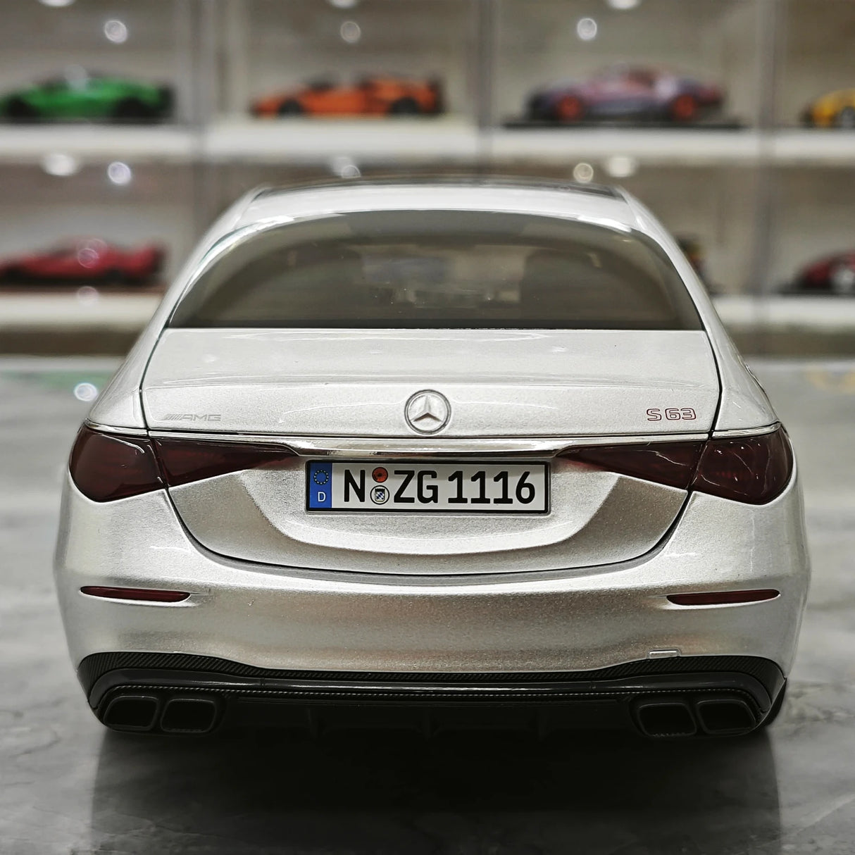 NZG Mercedes-AMG 2023 S 63 E 퍼포먼스 V223 하이테크 실버 1:18 – 수집용 다이캐스트 모델 다이캐스트