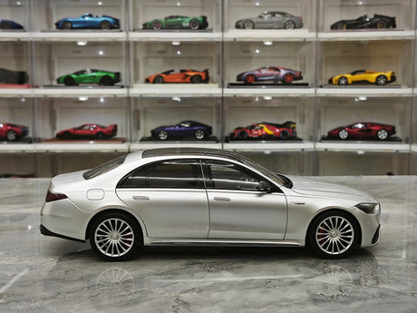 NZG Mercedes-AMG 2023 S 63 E Performance V223 Hightech Silver 1:18 – Collectible Diecast Model Die-Cast