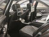 NZG Mercedes-AMG 2023 S 63 E Performance V223 Nightblack Magno 1:18 – modelo de coleção em metal fundido