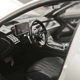 NZG Mercedes-AMG 2023 S 63 E 퍼포먼스 V223 오팔리스 화이트 1:18 – 수집용 다이캐스트 모델 다이캐스트