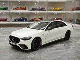 NZG Mercedes-AMG 2023 S 63 E 퍼포먼스 V223 오팔리스 화이트 1:18 – 수집용 다이캐스트 모델 다이캐스트