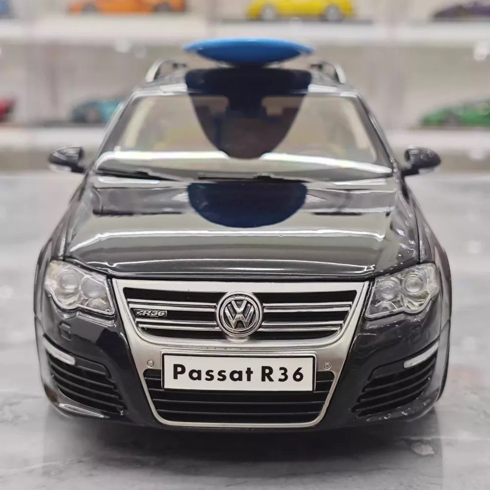 [NZG] 1:18 Volkswagen 2008 Passat R36 Estate nero modellino di auto Die-Cast