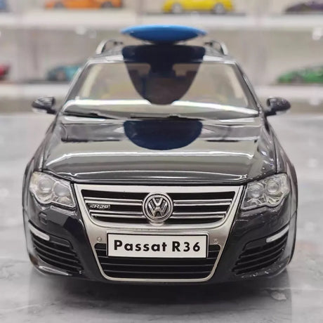 [NZG] 1:18 Volkswagen 2008 Passat R36 Estate Black Model Car Die-Cast