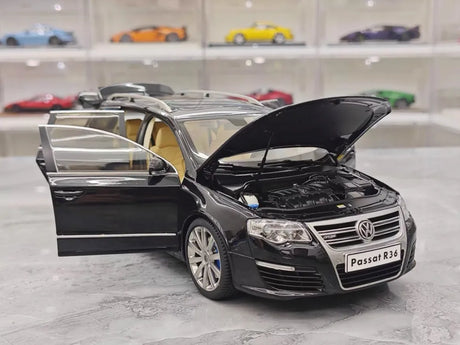 [NZG] 1:18 Volkswagen 2008 Passat R36 Estate Black Model Car Die-Cast