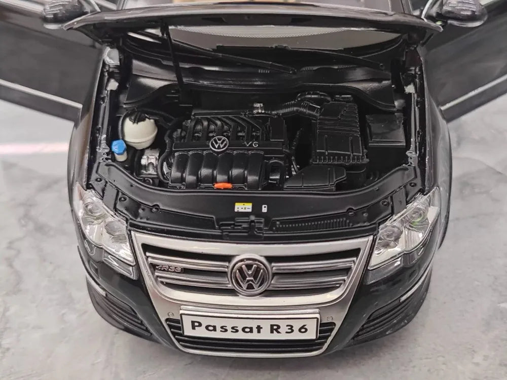 [NZG] 1:18 Volkswagen 2008 Passat R36 Estate nero modellino di auto Die-Cast