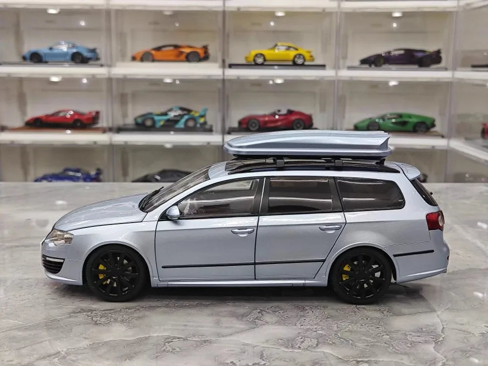 [NZG] 1:18 Volkswagen 2008 Passat R36 Estate blu modellino di auto Die-Cast