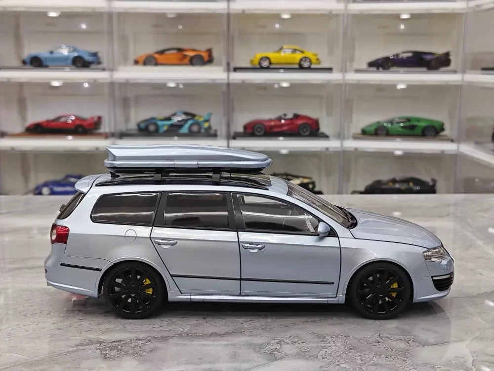 [NZG] 1:18 Volkswagen 2008 Passat R36 Estate Blue Model Car Die-Cast