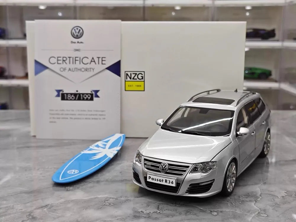 [NZG] 1:18 Volkswagen 2008 Passat R36 Estate Silver Model Car Die-Cast