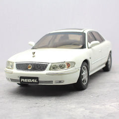 [OEM] 1:18 Buick 1997 Regal bianco modellino di auto Die-Cast