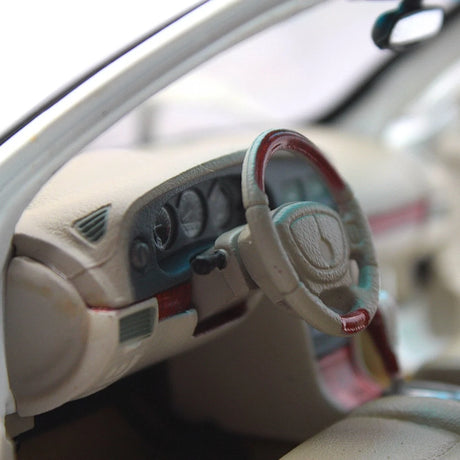 [OEM] 1:18 Buick 1997 Regal White Model Car Die-Cast