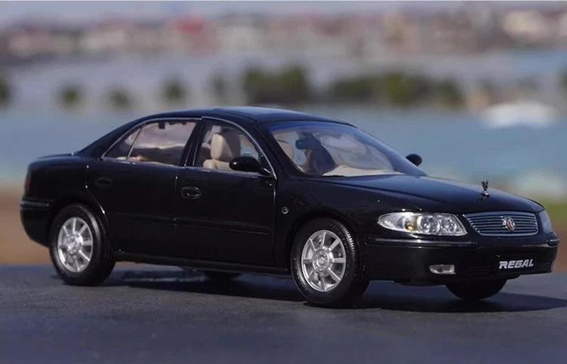 [OEM] 1:18 Buick 1997 Regal Black Model Car Die-Cast