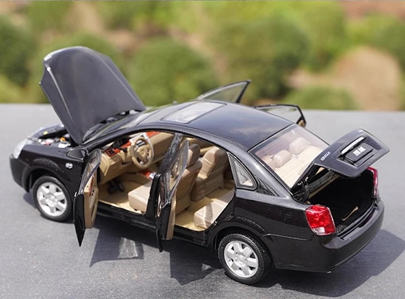 [OEM] 1:18 Buick 2003 Excelle Black Model Car Die-Cast