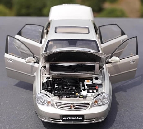 [OEM] 1:18 Buick 2003 Excelle Silver Model Car Die-Cast