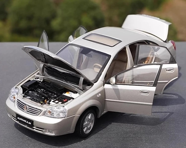 [OEM] 1:18 Buick 2003 Excelle シルバー モデルカー Die-Cast