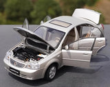 [OEM] 1:18 Buick 2003 Excelle Silver Model Car Die-Cast