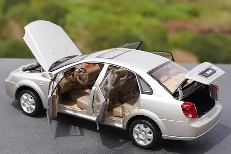 [OEM] 1:18 Buick 2003 Excelle シルバー モデルカー Die-Cast