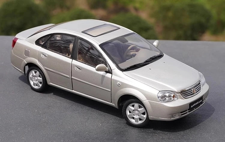 [OEM] 1:18 Buick 2003 Excelle シルバー モデルカー Die-Cast