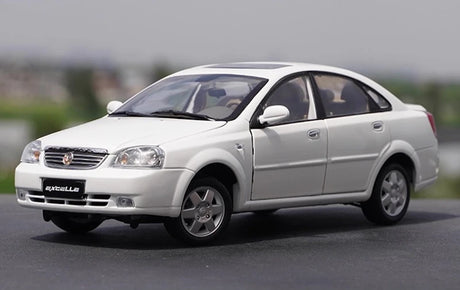 [OEM] 1:18 Buick 2003 Excelle White Model Car Die-Cast