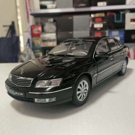 [OEM] 1:18 Buick 2005 Royaum Black Model Car Die-Cast