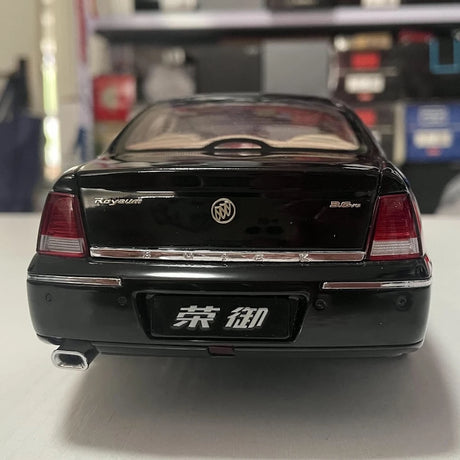[OEM] 1:18 Buick 2005 Royaum Black Model Car Die-Cast