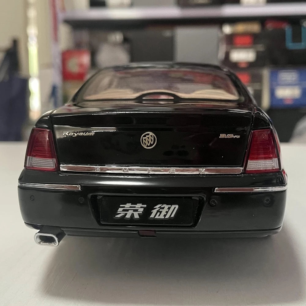 [OEM] 1:18 Buick 2005 Royaum Black Model Car Die-Cast