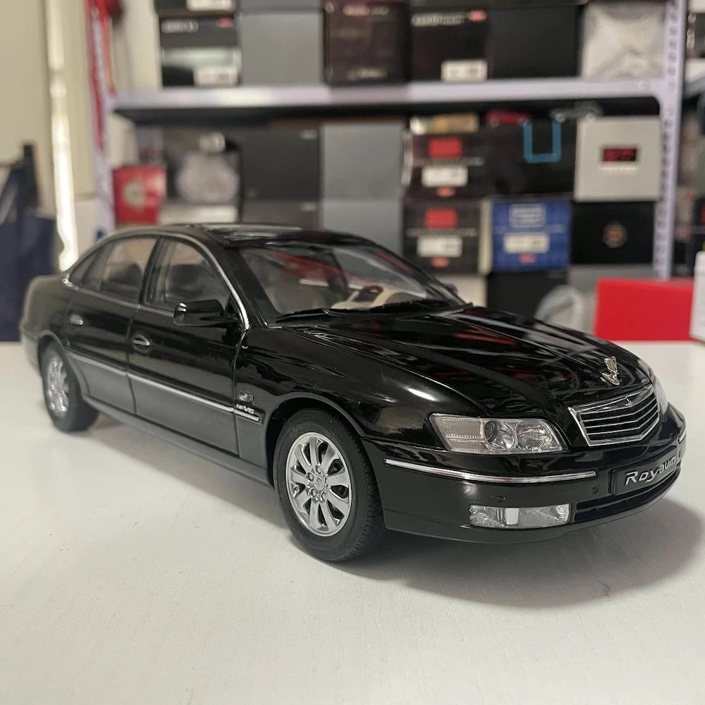 [OEM] 1:18 Buick 2005 Royaum Black Model Car Die-Cast