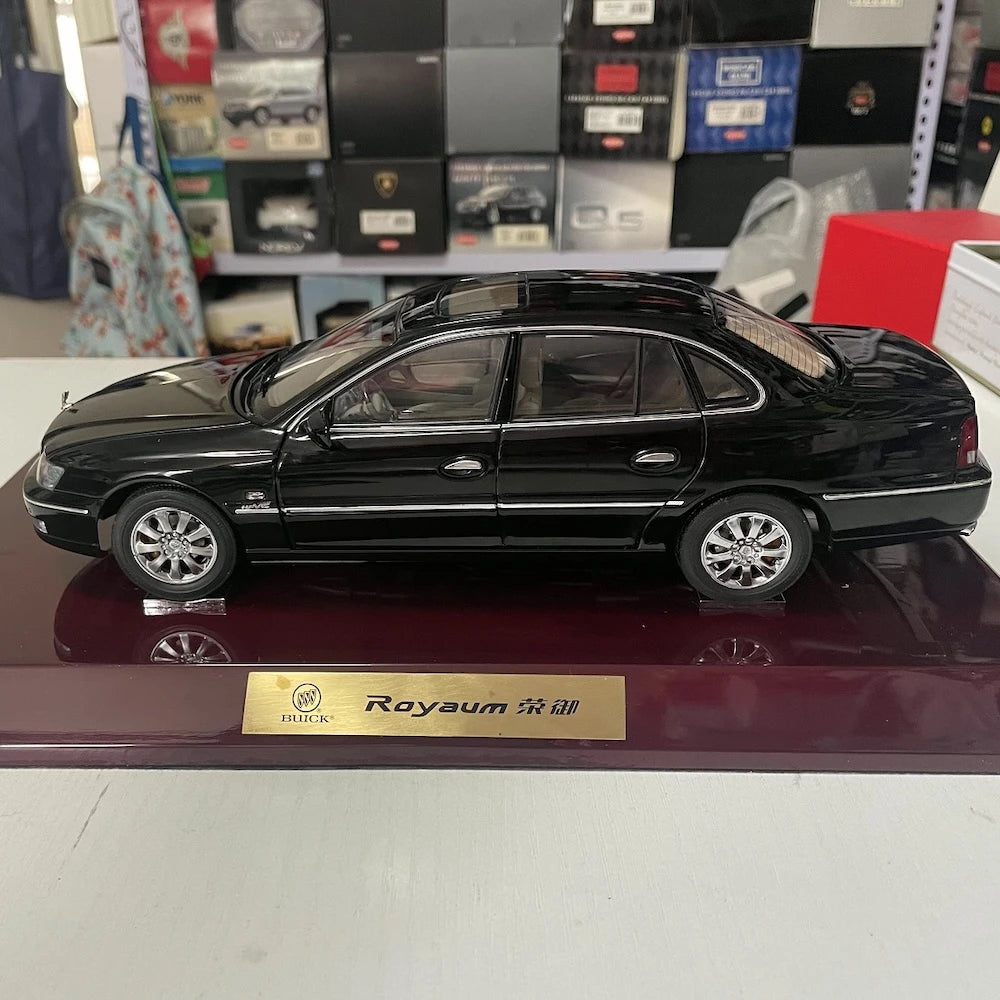 [OEM] 1:18 Buick 2005 Royaum Black Model Car Die-Cast