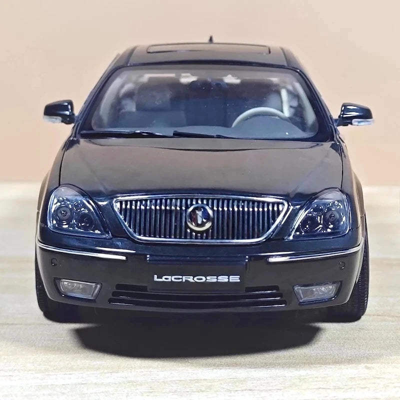 [OEM] 1:18 Buick 2007 LaCrosse Black Model Car Die-Cast