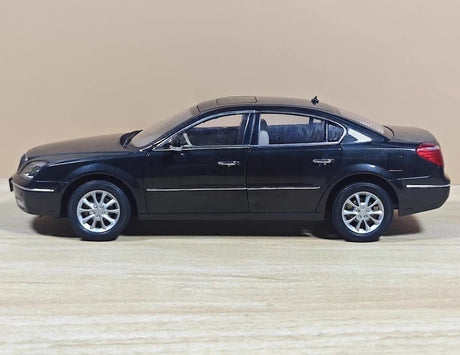 [OEM] 1:18 Buick 2007 LaCrosse Black Model Car Die-Cast