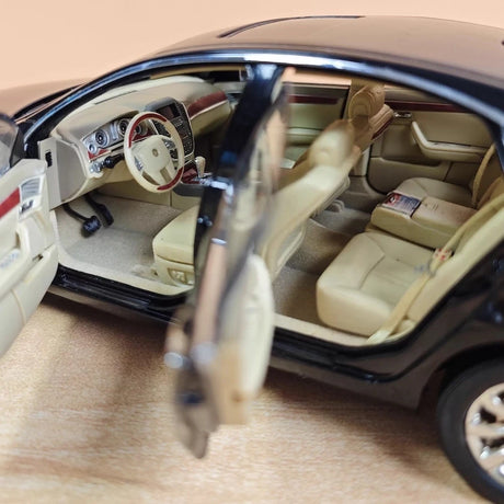 [OEM] 1:18 Buick 2007 Park Avenue Black Model Car Die-Cast