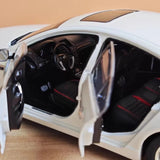 [OEM] 1:18 Buick 2014 Regal GS White Model Car Die-Cast