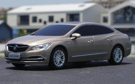 [OEM] 1:18 Buick 2018 Regal Gold Model Car Die-Cast