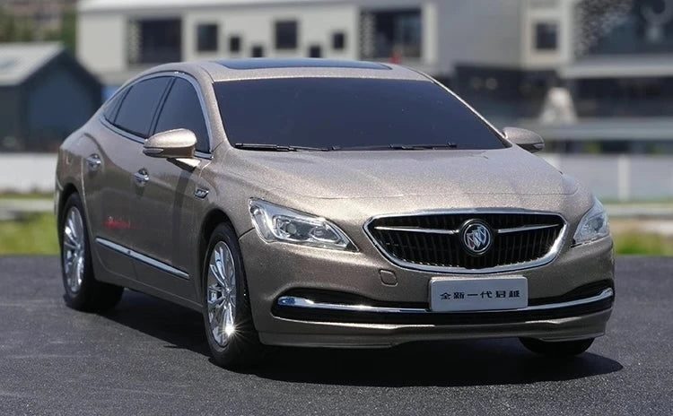 [OEM] 1:18 Buick 2018 Regal ou voiture miniature Die-Cast