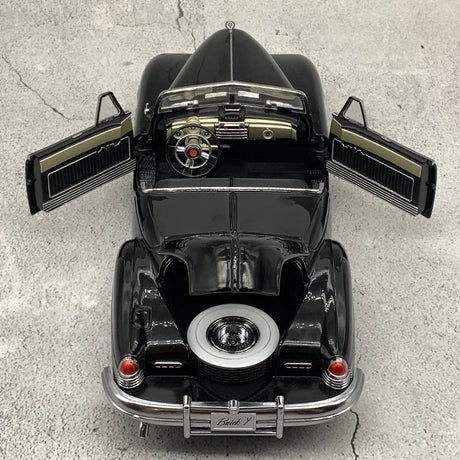 [SunStar] 1:18 Buick 1938 Y-Job Black Model Car Die-Cast