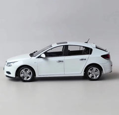[OEM] 1:18 Chevrolet 2012 Cruze bianco modellino di auto Die-Cast