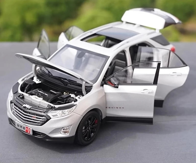 [OEM] 1:18 Chevrolet 2018 Equinox Redline Silver Model Car Die-Cast