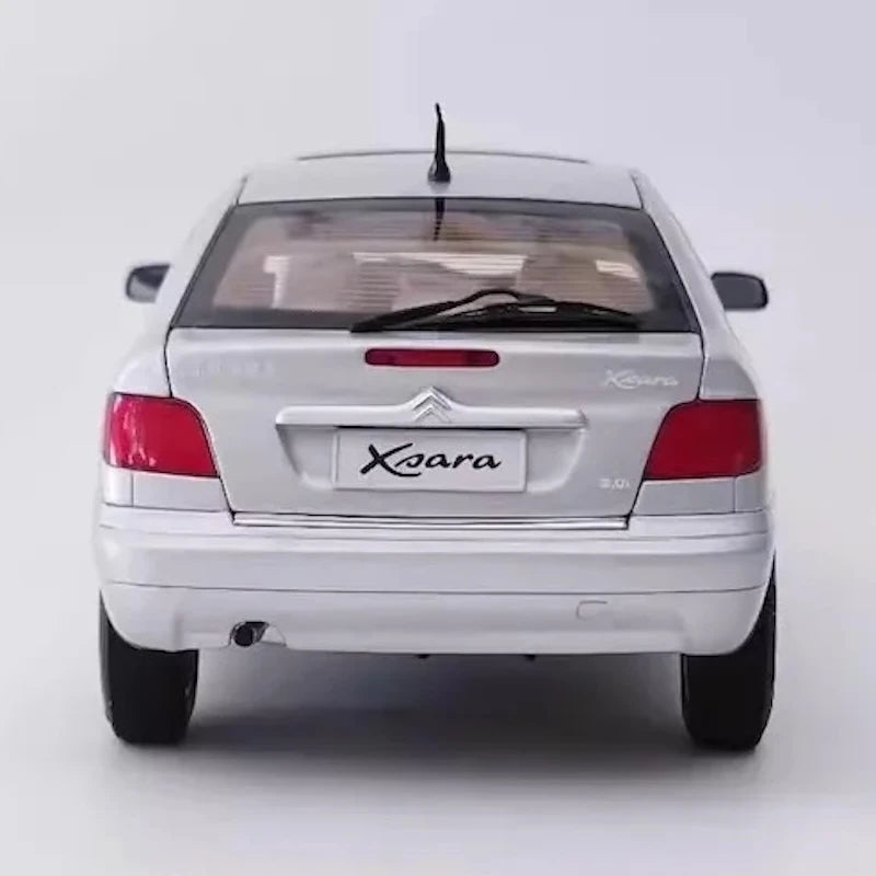 [OEM] 1:18 Citroen 1997 Xsara argent voiture miniature Die-Cast