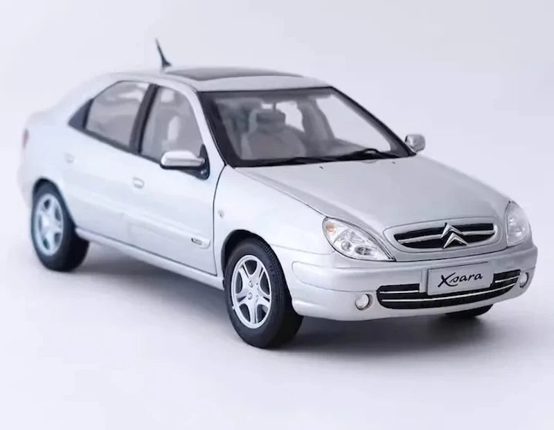 [OEM] 1:18 Citroen 1997 Xsara argent voiture miniature Die-Cast