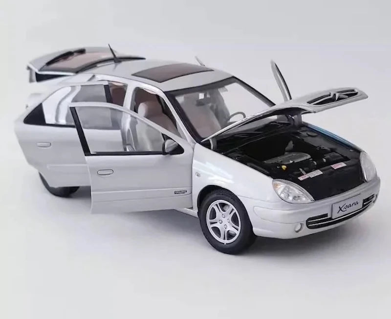 [OEM] 1:18 Citroen 1997 Xsara silver modellbil Die-Cast