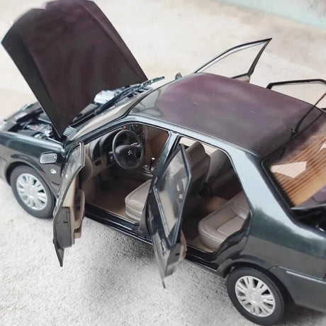 [OEM] 1:18 Citroen 2008 C-Elysee Black Model Car Die-Cast