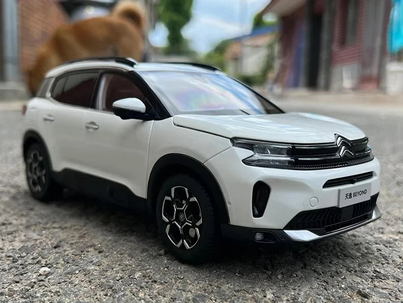 [OEM] 1:18 Citroen 2022 C5 Aircross Beyond White Model Car Die-Cast