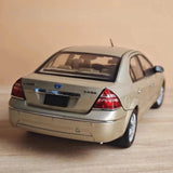 [OEM] 1:18 Ford 2000 Mondeo Gold Model Car Die-Cast