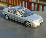 [OEM] 1:18 Ford 2000 Mondeo Silver Model Car Die-Cast