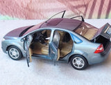 [OEM] 1:18 Ford 2005 Focus Gray Model Car Die-Cast