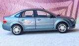 [OEM] 1:18 Ford 2005 Focus Gray Model Car Die-Cast