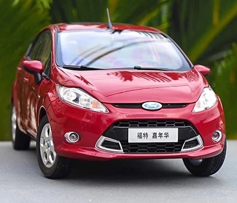 [OEM] 1:18 Ford 2008 Fiesta Red Model Car Die-Cast