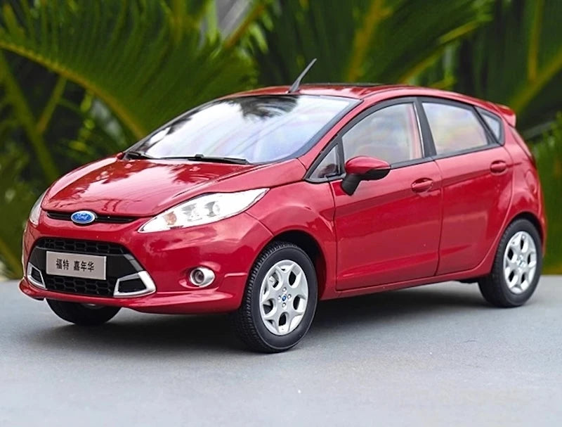 [OEM] 1:18 Ford 2008 Fiesta Red Model Car Die-Cast