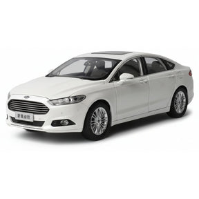 [OEM] 1:18 Ford 2012 Mondeo White Model Car Die-Cast