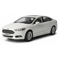 [OEM] 1:18 Ford 2012 Mondeo White Model Car Die-Cast